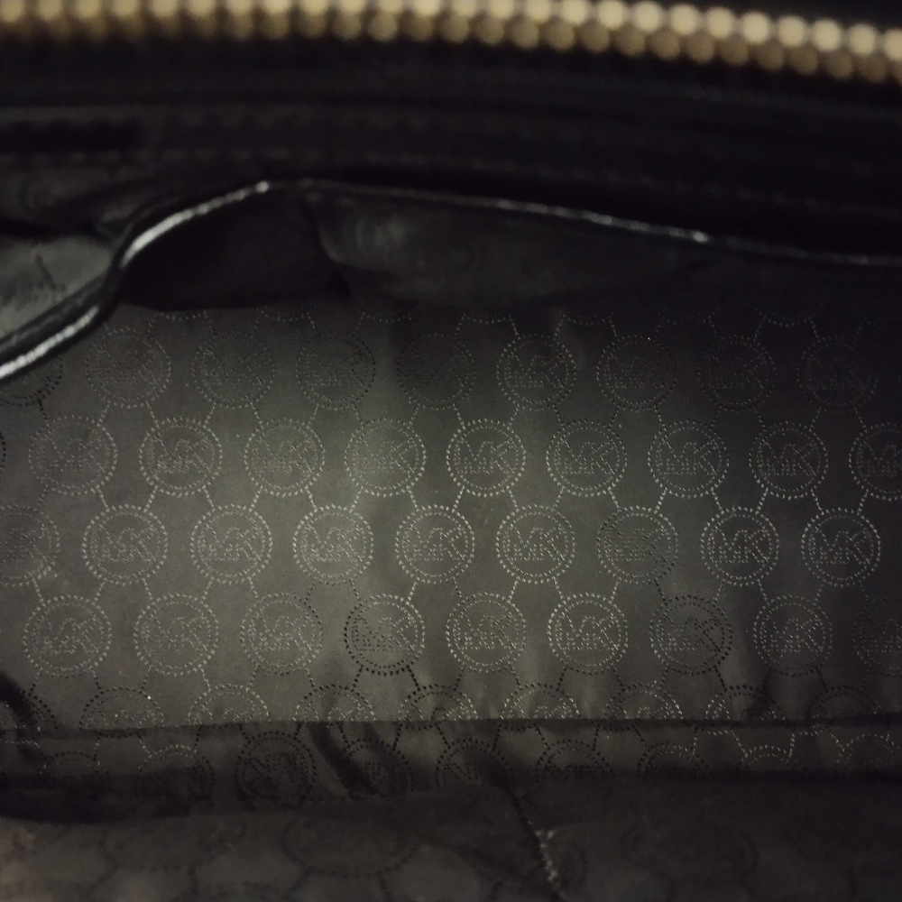 Michael Kors Selma Satchel Patent Leather Black Crossbody Bag - Picture 11 of 12